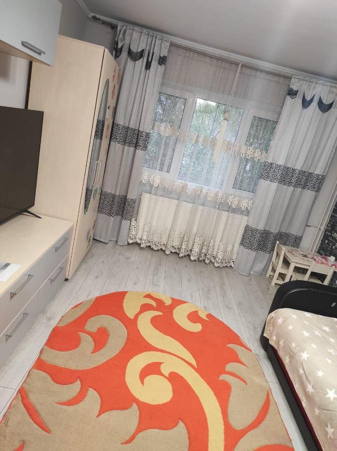 Private Room Near 3 Min Metrou Crangasi, 40 M2 Bucureşti Ngoại thất bức ảnh